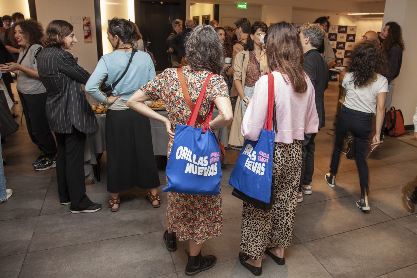 Diseño de identidad Orillas Nuevas ~ Nouveaux Rivages